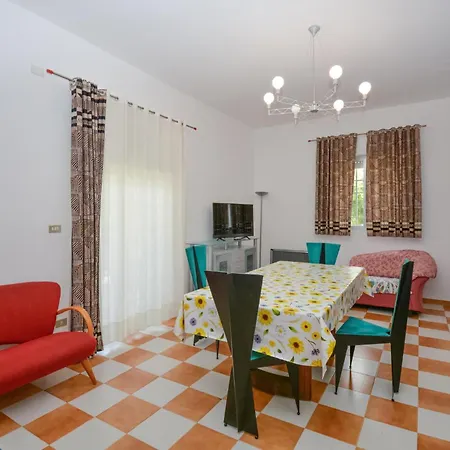 Stunning In With Wifi Feriehus *